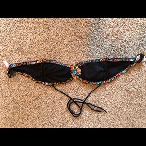M Vic Secret bikini top w/Small bottoms